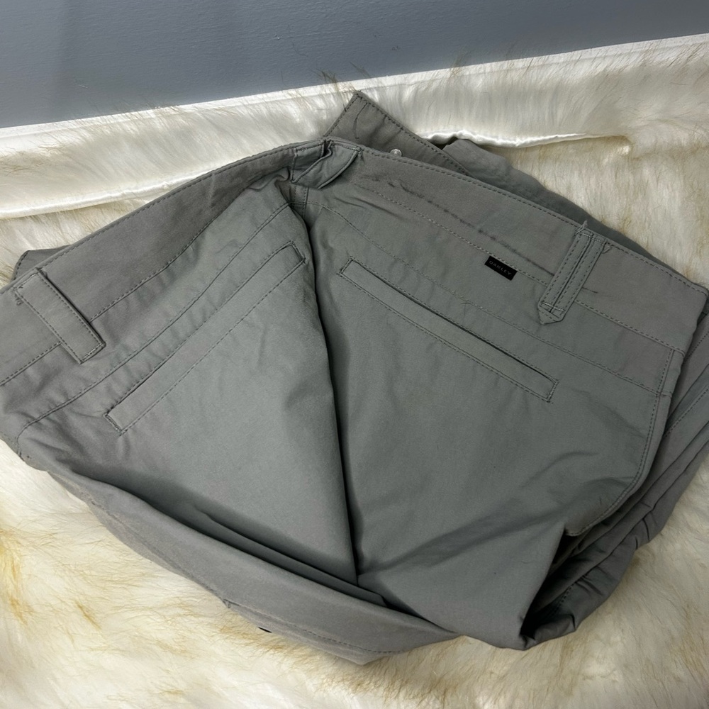 Oakley Gray Casual Wear Pants - Picture 2 of 5